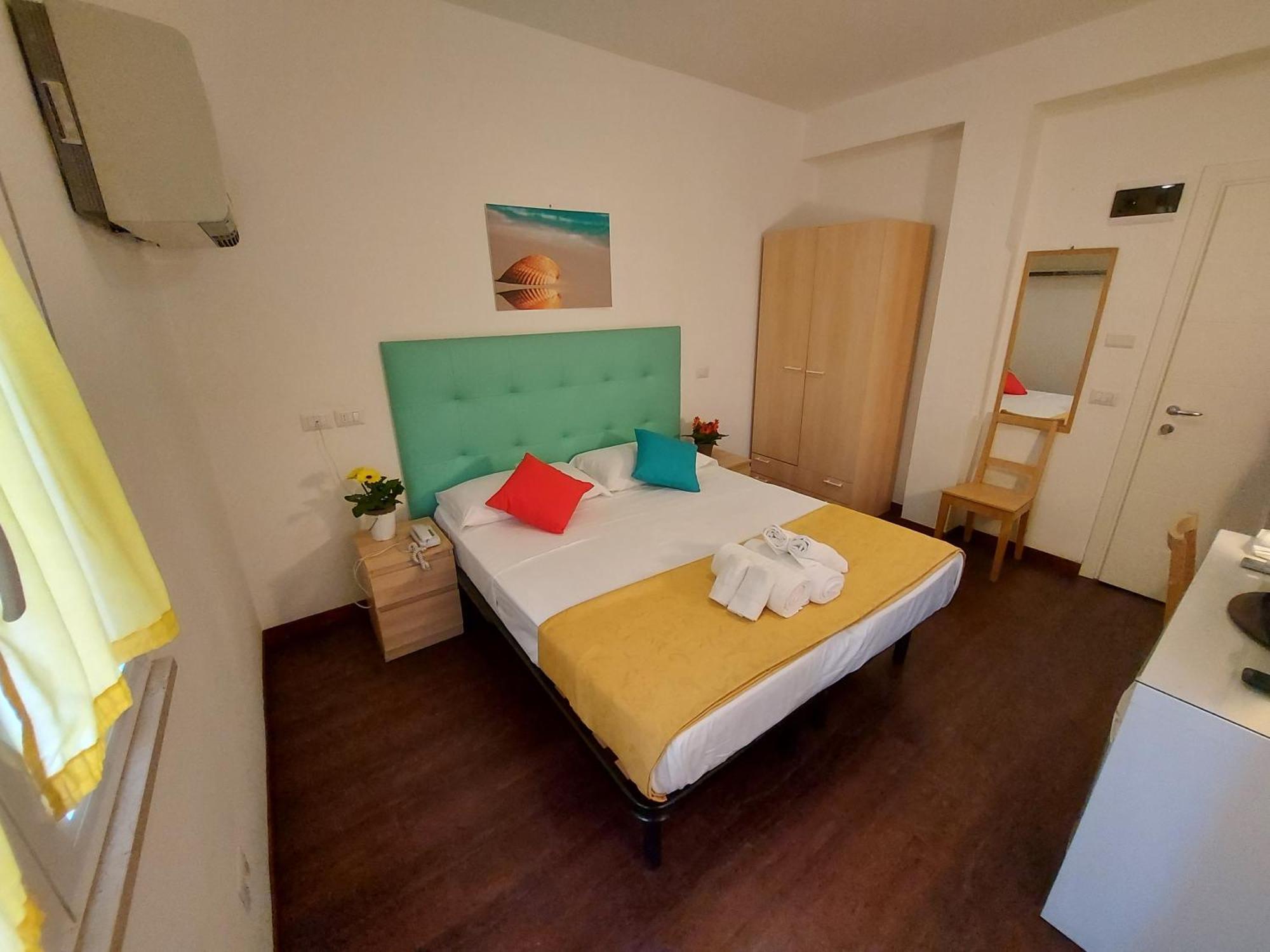 Hotel Senza Pensieri Riccione Zimmer foto